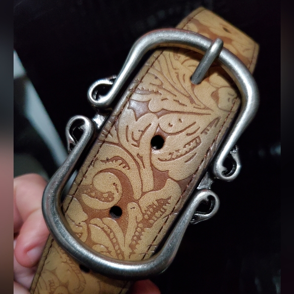 Vintage Brown Leather Tooled Floral Belt sz S - Picture 2 of 4